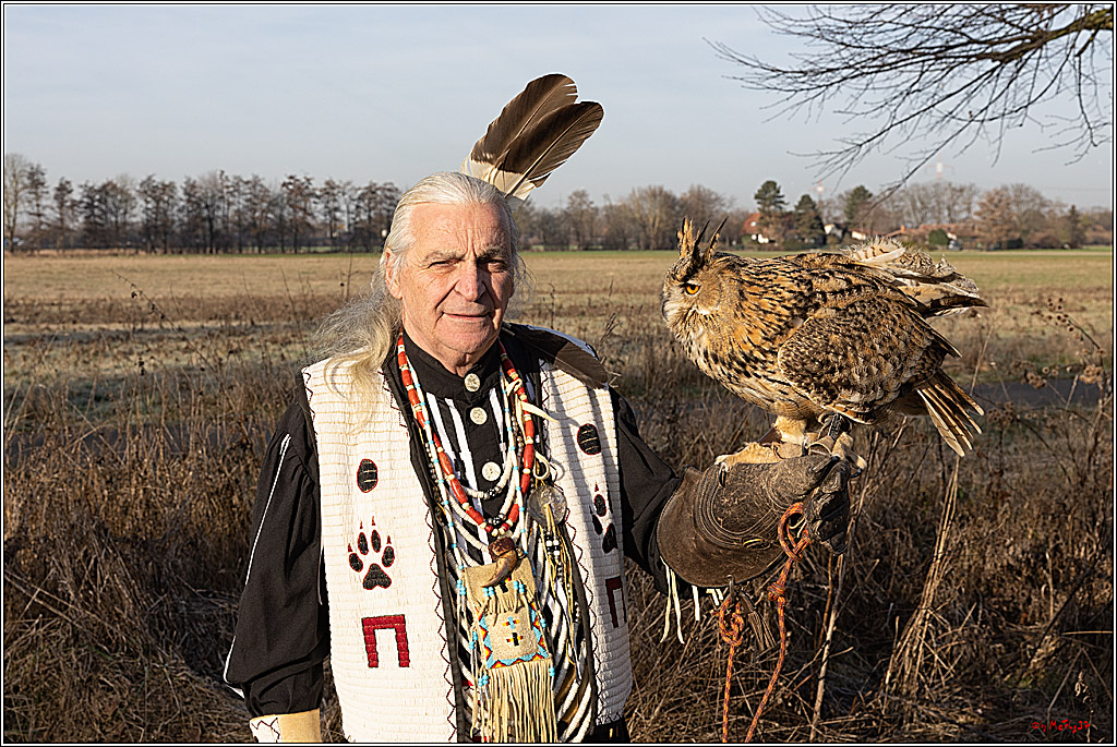 Cheyenne-Halbblut Hunting Wolf in der Falknerei Pierre Schmidt; Gymnich, 09.02.2023